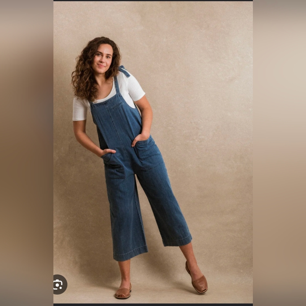 Neuflora Auburn Overalls Wide leg.